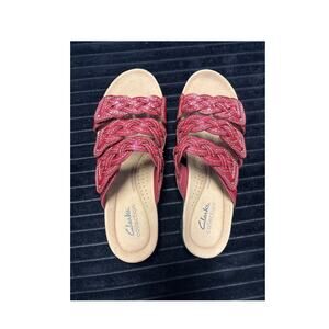 Women's Clarks, Laurieann Rio Sandal 2618222 Red LEATHER size 7.5M